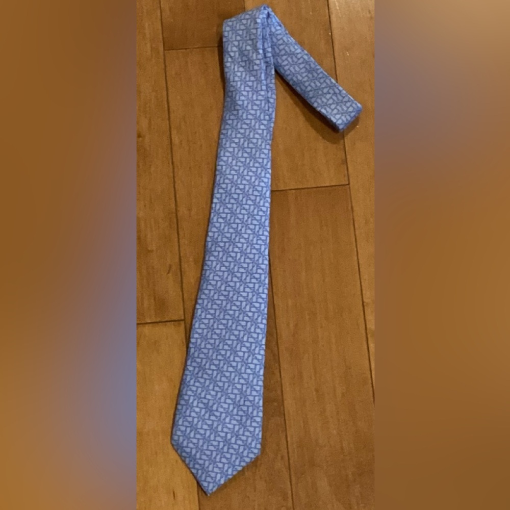 Youth Vineyard Vines Blue “Whale” tie- 100% Silk